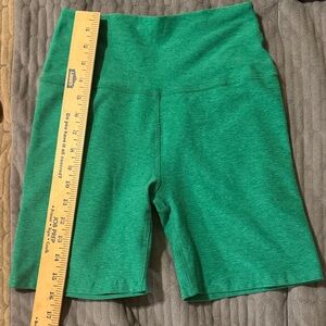 Beyond Yoga Women’s High-Waist Green Shorts